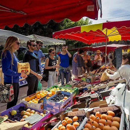 Gîtes Fleur Des Pommiers Hébergement de vacances *